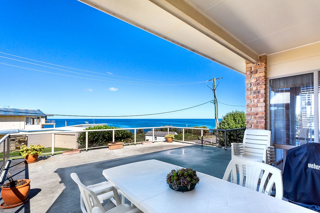 16 Pacific Street, Fishermans Bay NSW 2316, Image 0