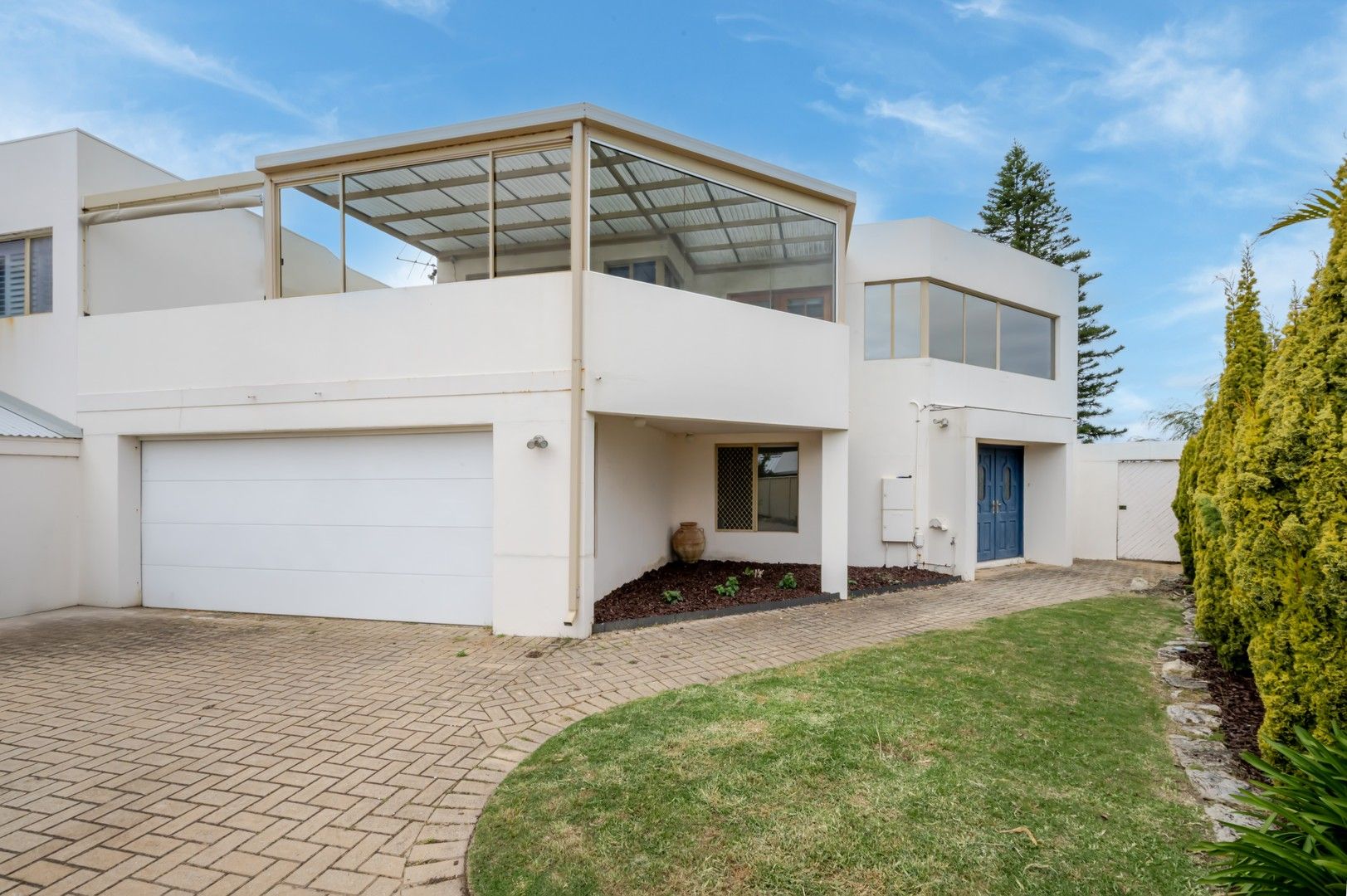 4 bedrooms House in 7B Trout Court SORRENTO WA, 6020