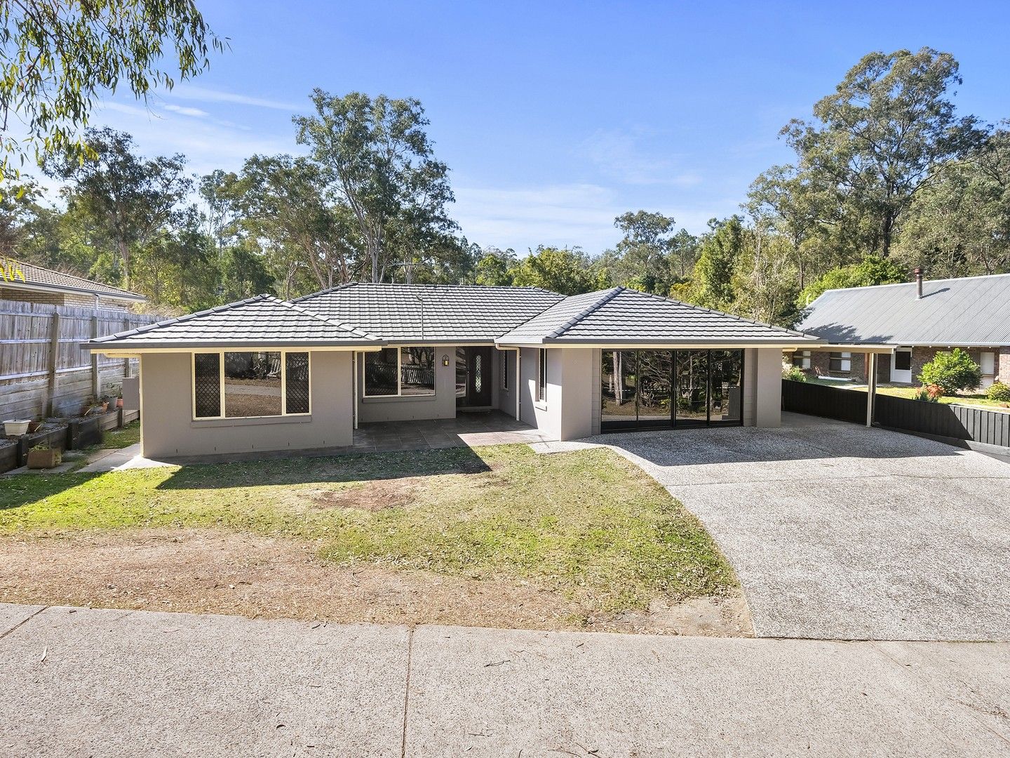 4 bedrooms House in 15A Nimerette Street BELLBIRD PARK QLD, 4300