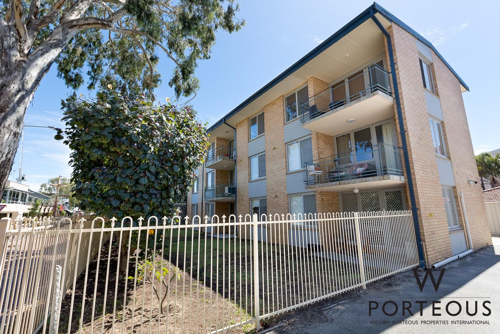 1/28 The Avenue, Crawley WA 6009 Apartment For Rent 480 Domain
