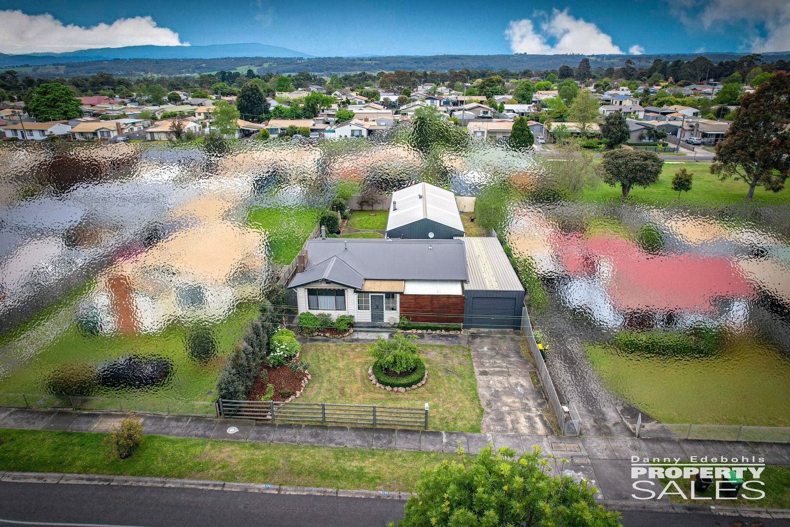 3 bedrooms House in 289 Old Sale Road NEWBOROUGH VIC, 3825