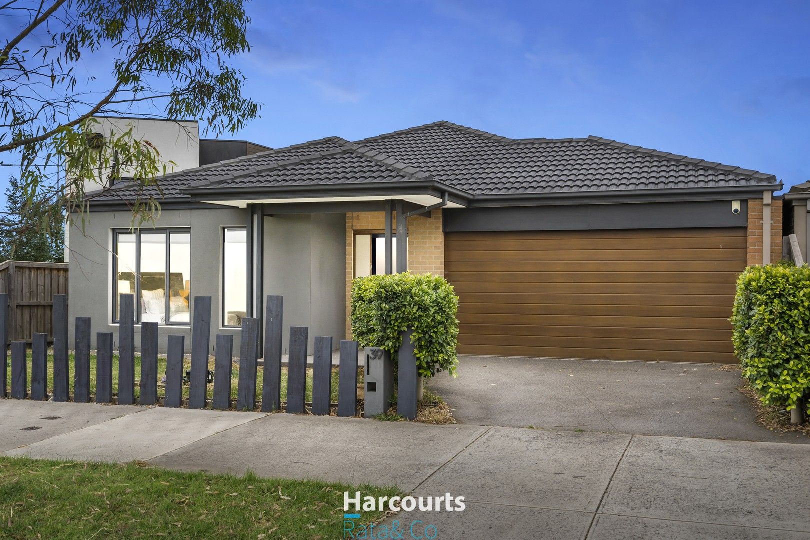 4 bedrooms House in 39 Tesselaar Road EPPING VIC, 3076