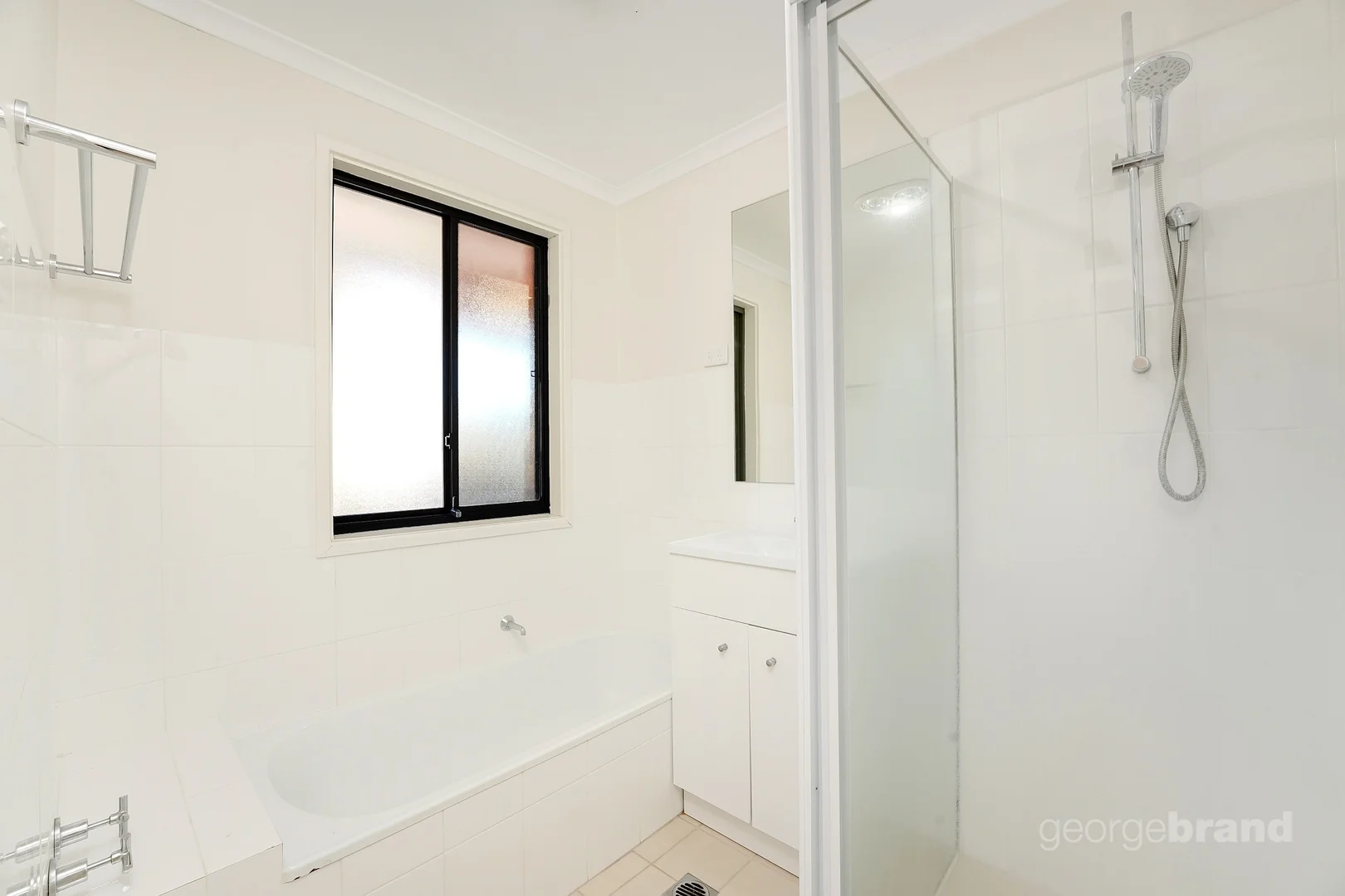 Additional image 5 of 2 June Close, Green Point NSW 2251