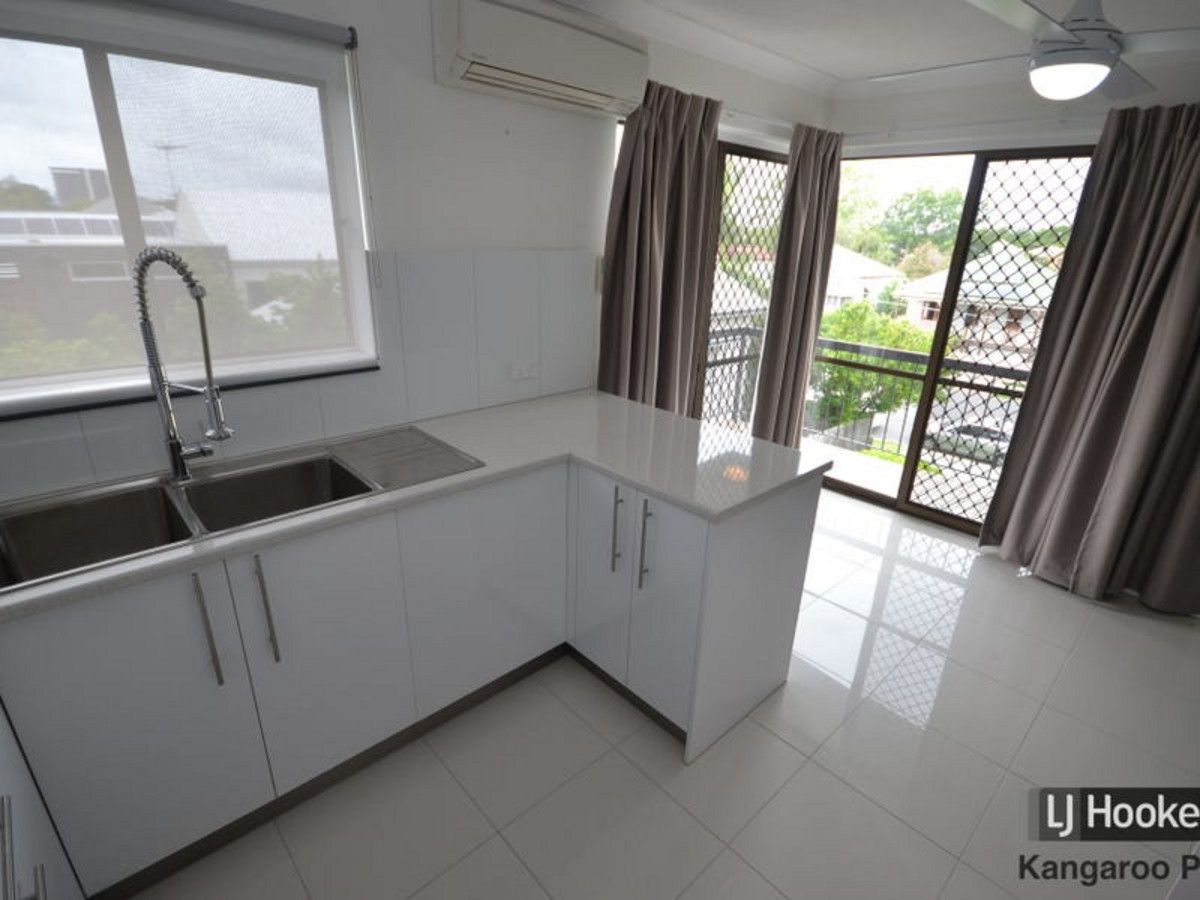 2 bedrooms Apartment / Unit / Flat in 9/100 Bell Street KANGAROO POINT QLD, 4169