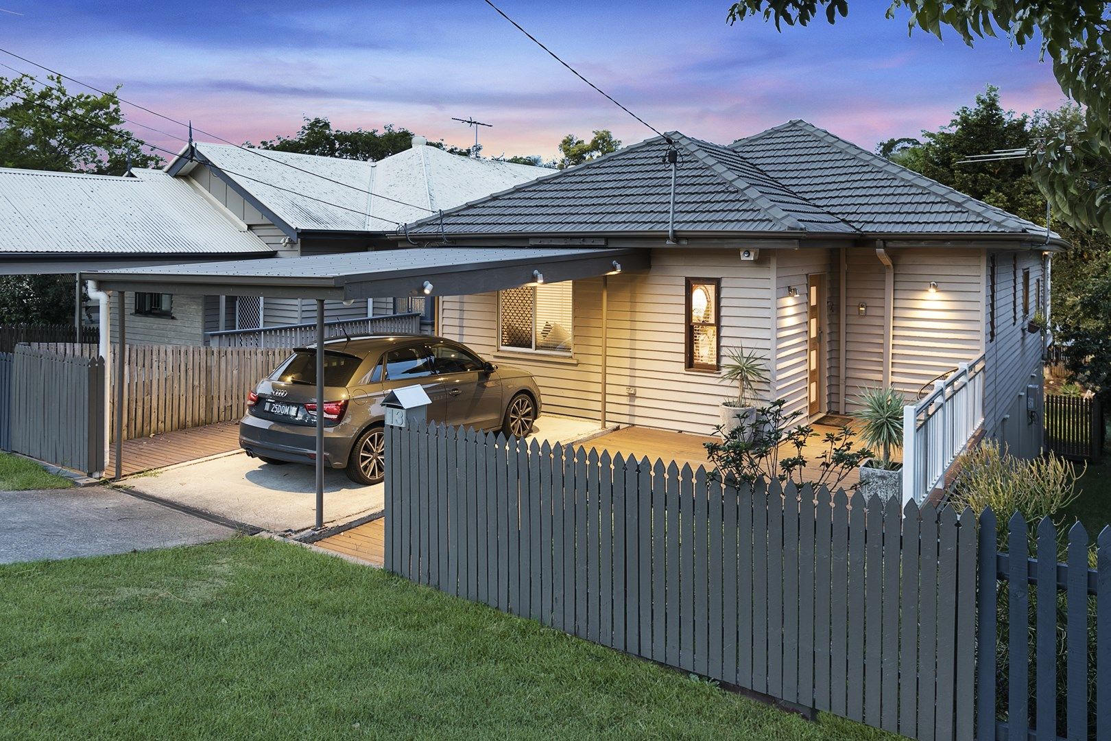 13 Tranters Avenue, Camp Hill QLD 4152, Image 0