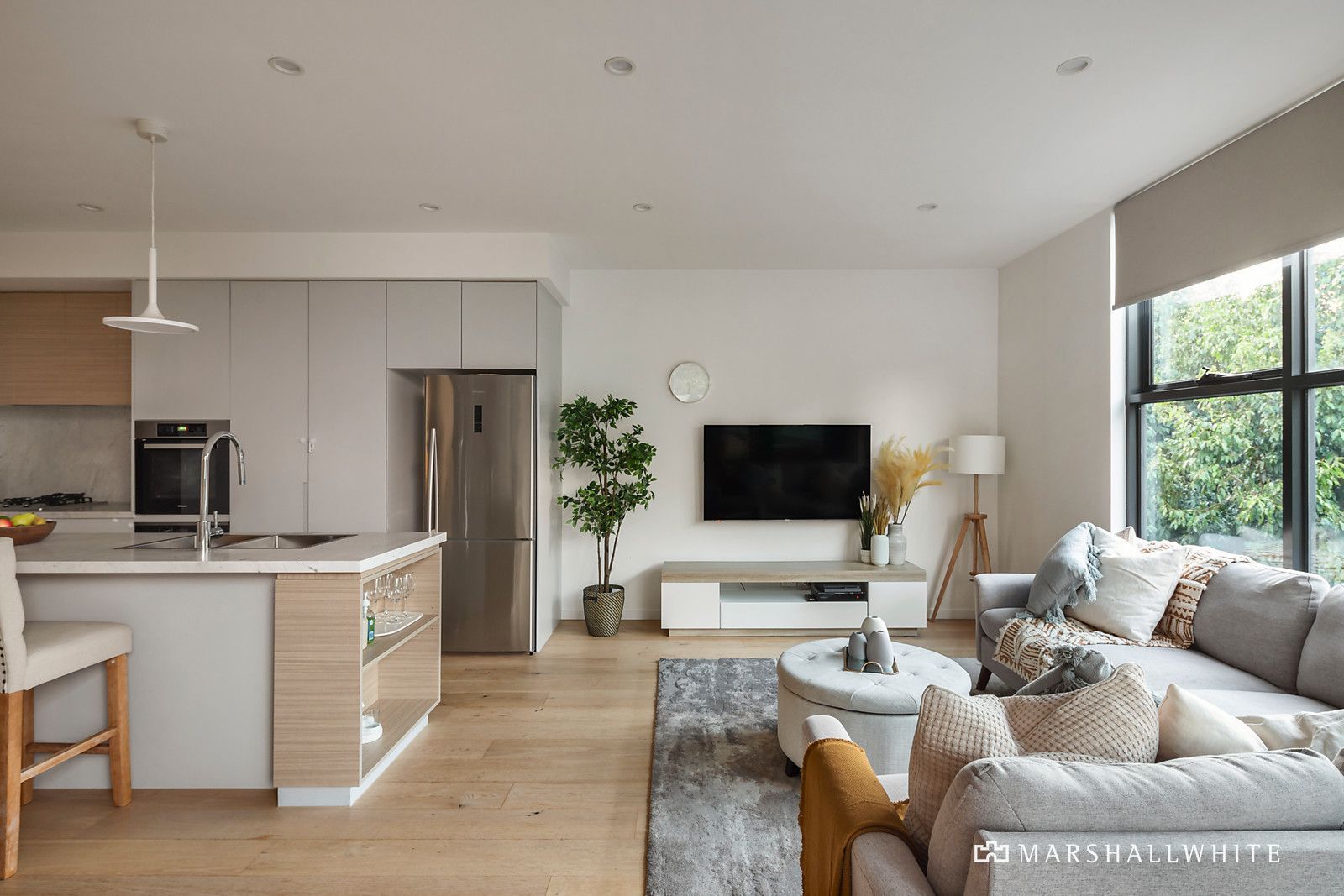 3 bedrooms Apartment / Unit / Flat in 102/43 Zetland Road MONT ALBERT VIC, 3127