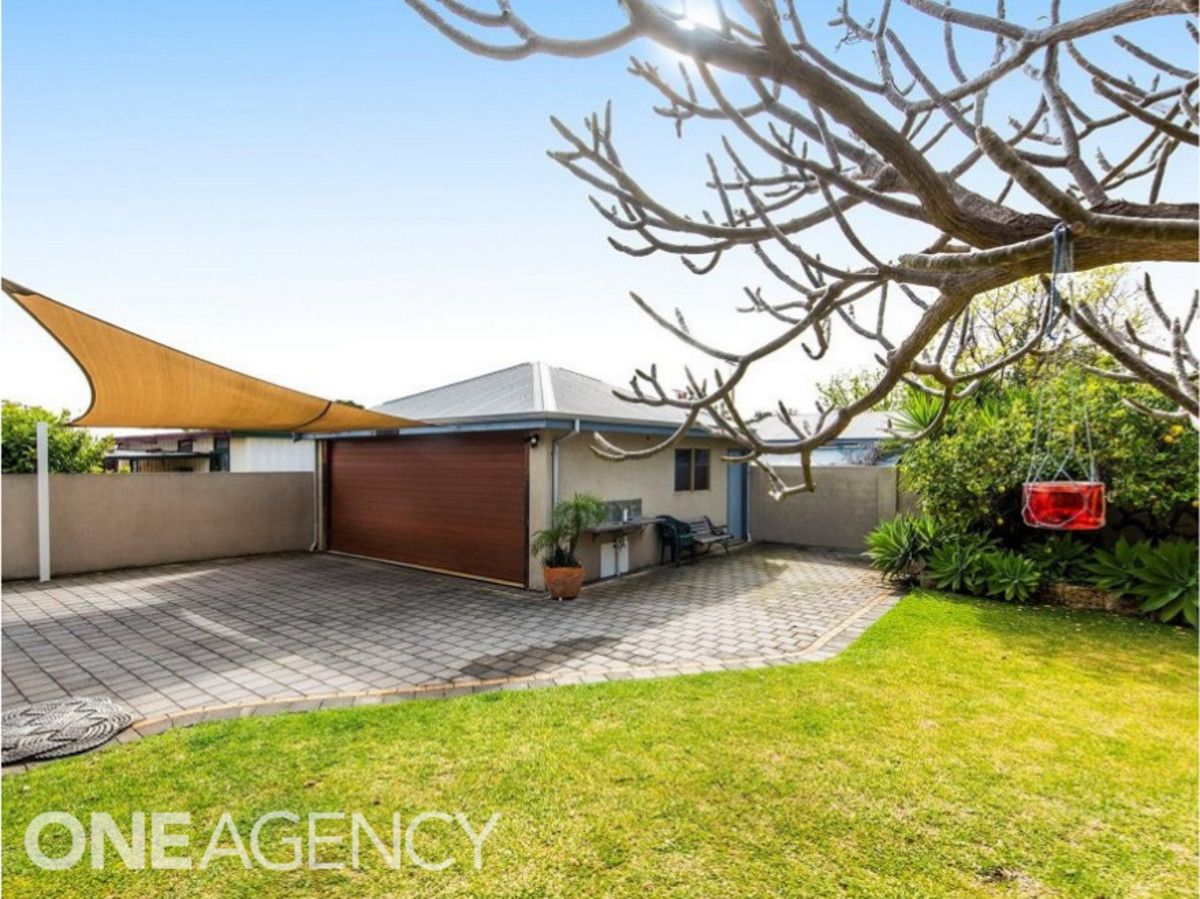 4 Chester Street, South Fremantle WA 6162, Image 2