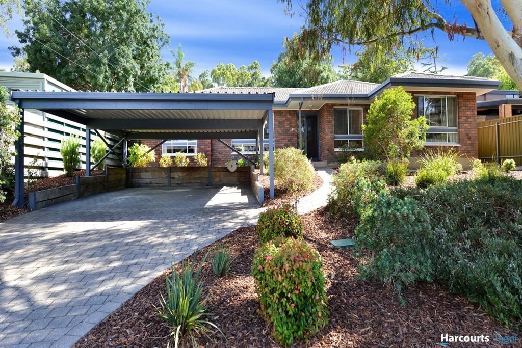 35 Alison Drive, Happy Valley SA 5159