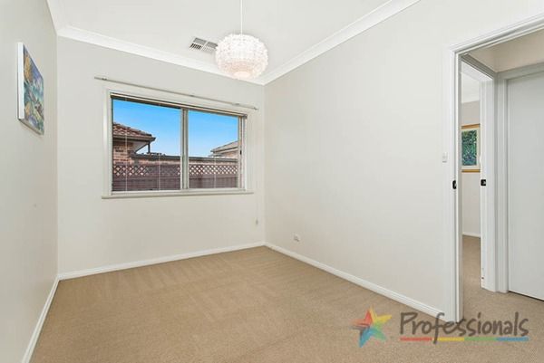 3/77 Greenacre Road, Connells Point NSW 2221, Image 2