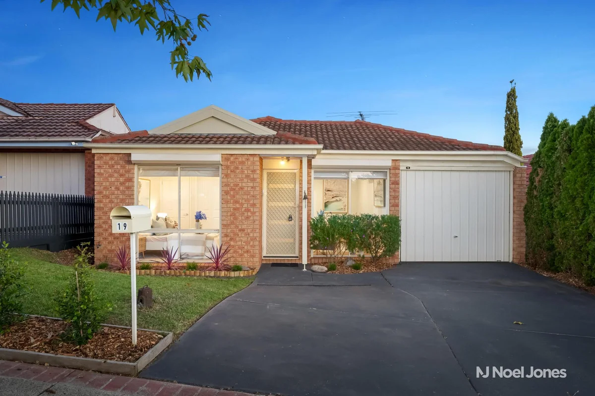 19 Billanook Way, Chirnside Park VIC 3116