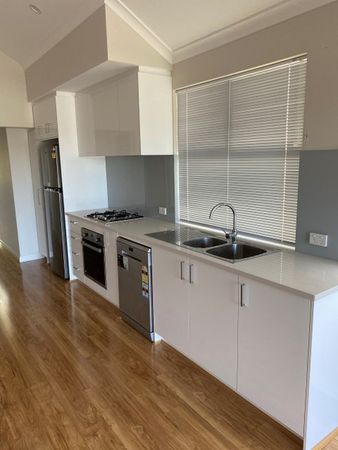 2 bedrooms House in D/113 Tower Street WEST LEEDERVILLE WA, 6007