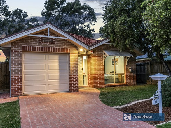 32 Beltana Court, Wattle Grove NSW 2173