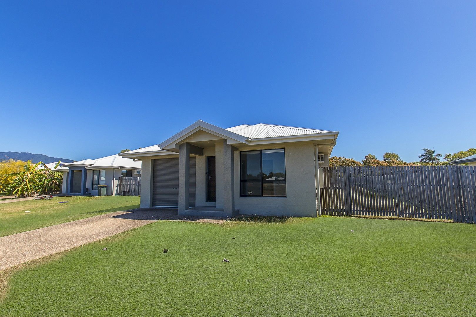 3 bedrooms House in Level 10/129 Mystic Avenue BALGAL BEACH QLD, 4816
