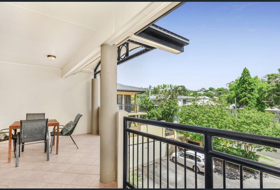 3 bedrooms Apartment / Unit / Flat in 6/44 Broomfield Street TARINGA QLD, 4068