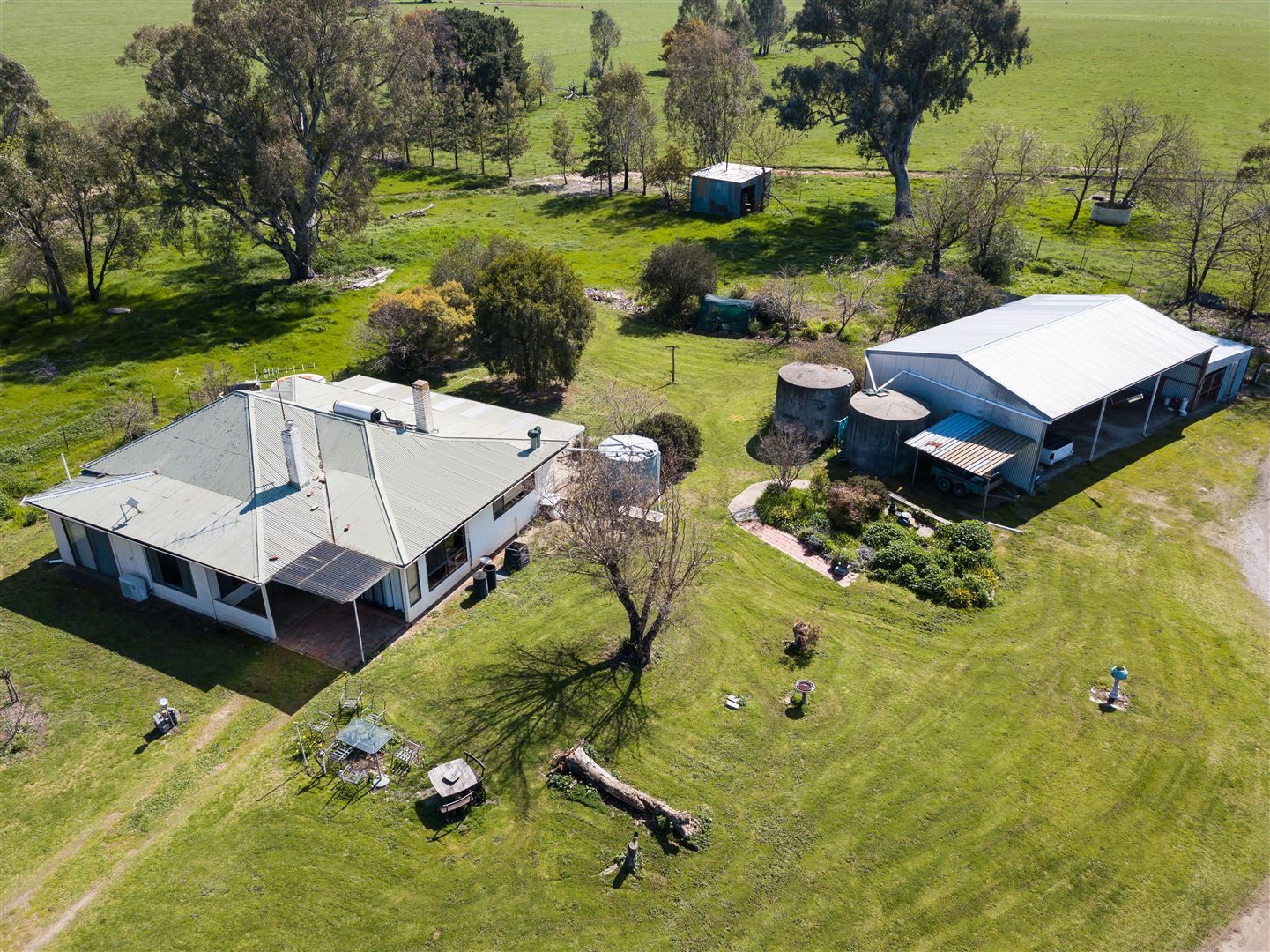 272 Hodges Lane, Moyhu VIC 3732, Image 0