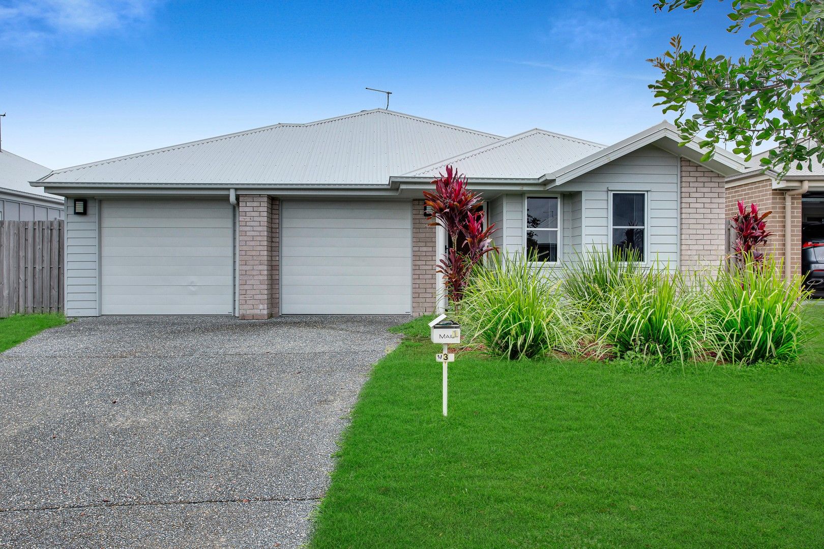 4 bedrooms House in 3 Chisolm Way PIMPAMA QLD, 4209