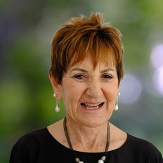 Pauline O'Neill, Sales representative