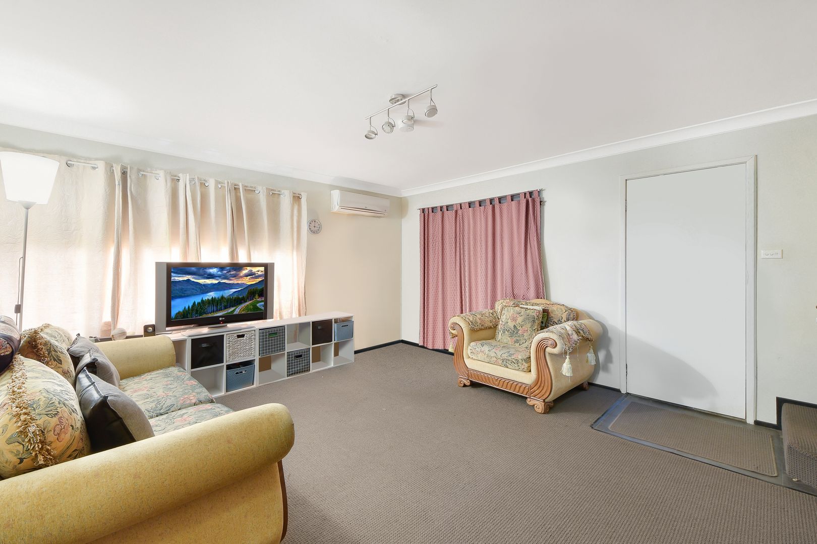 15/90 Chester Road, Ingleburn NSW 2565, Image 2