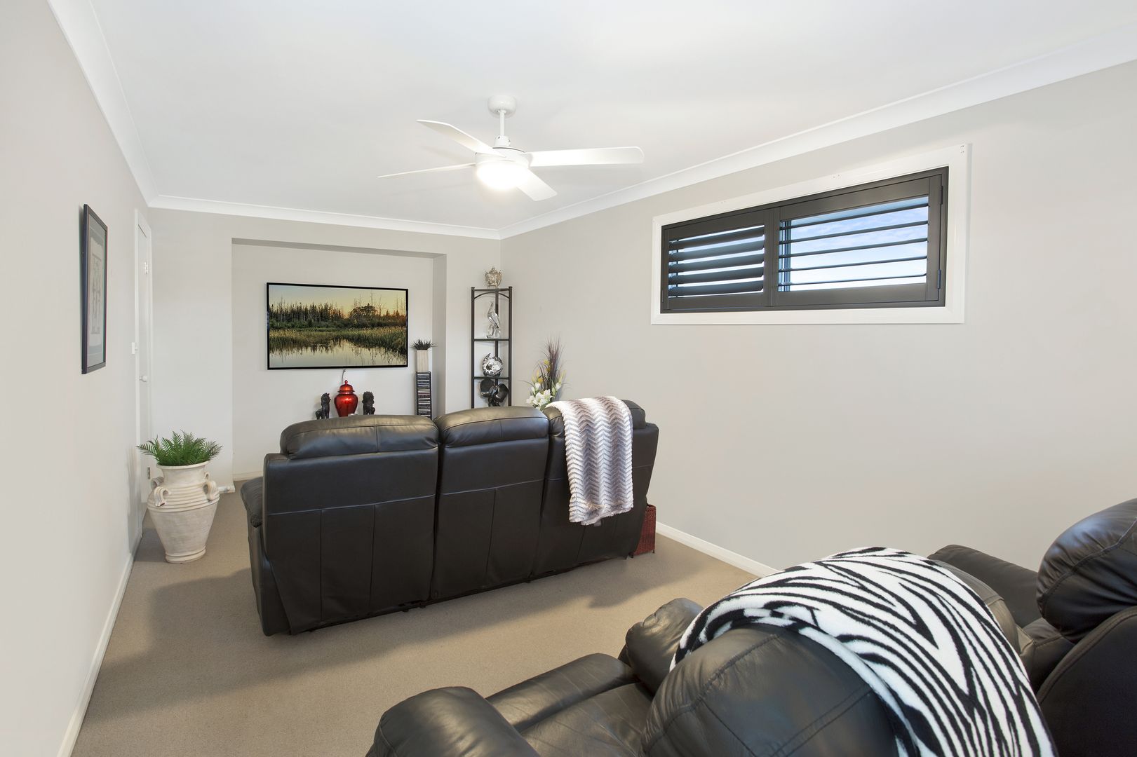 7 Irons Road, Kooindah Waters, Wyong NSW 2259, Image 2