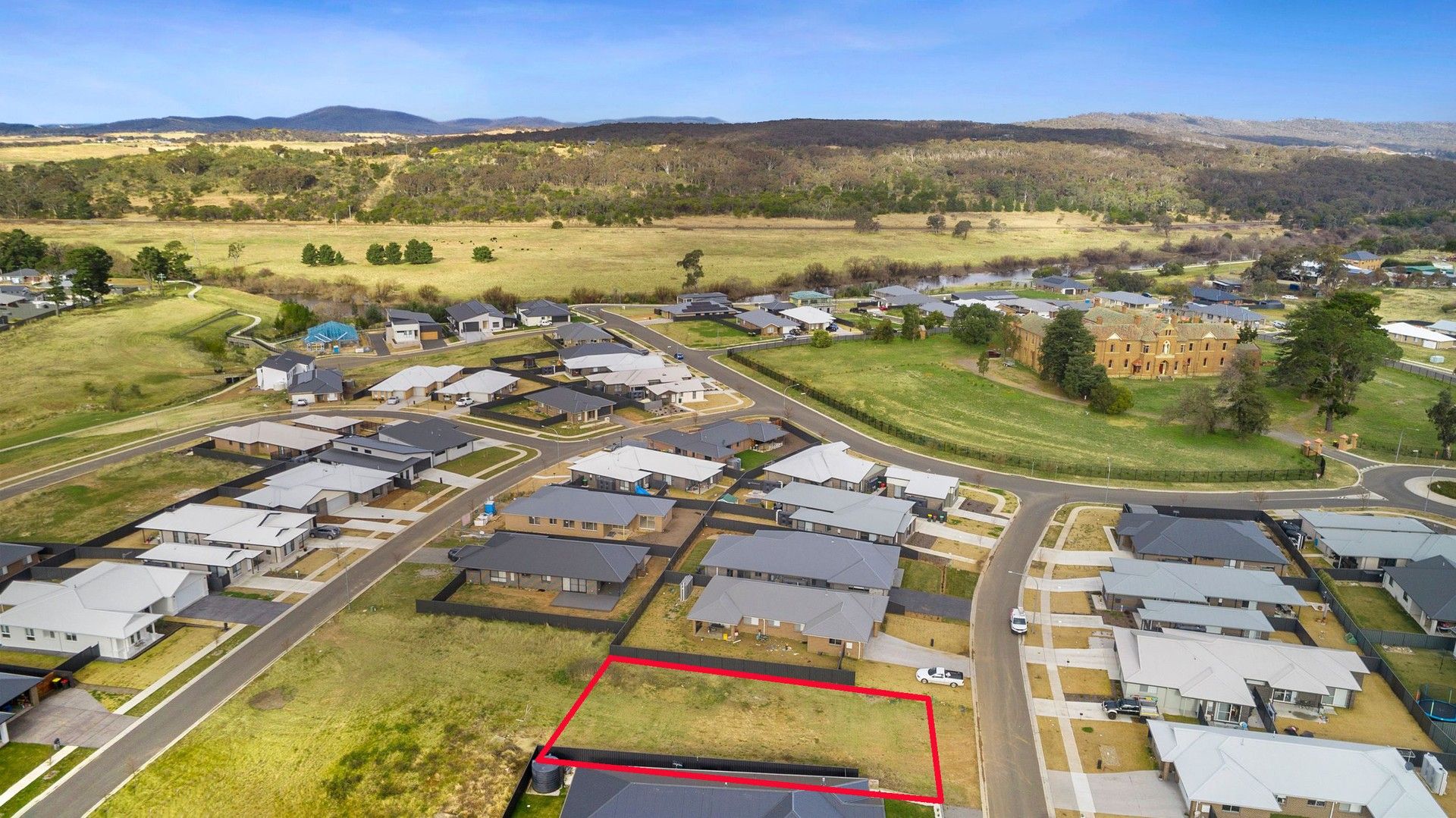 Vacant land in 10 Madeleine Drive, GOULBURN NSW, 2580