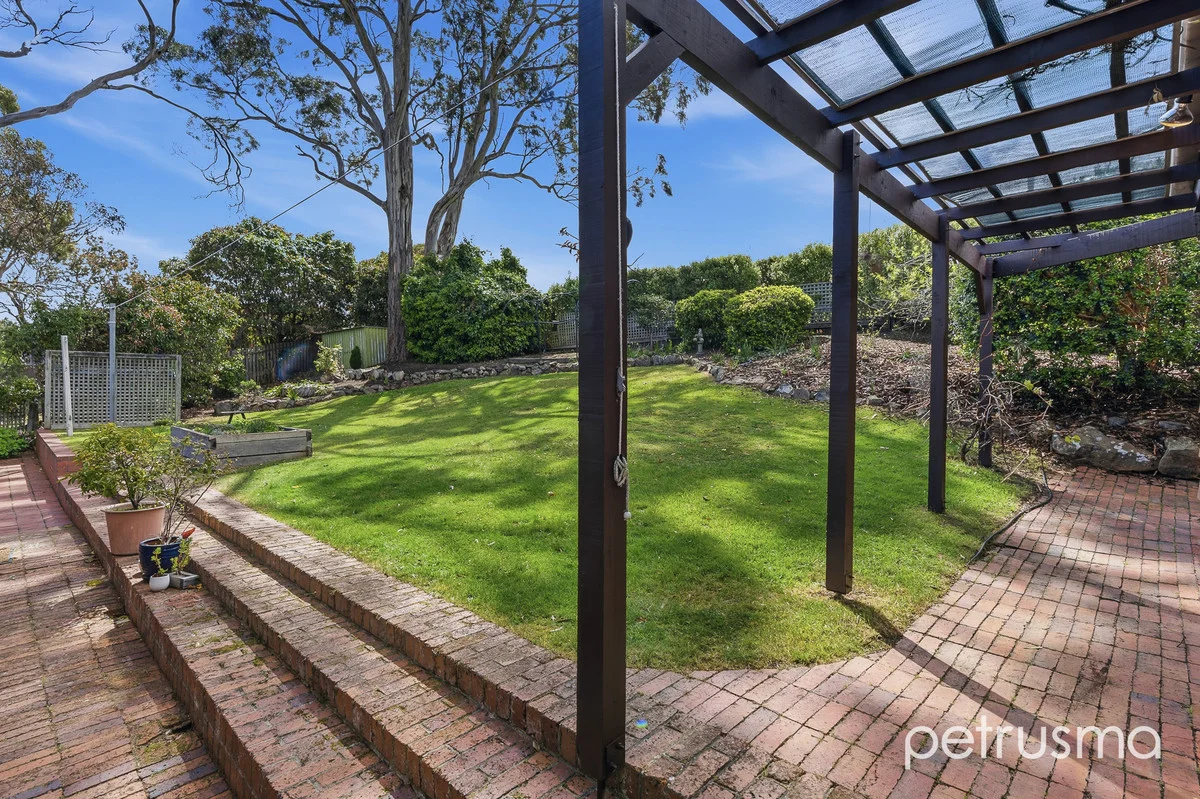 43 Robin Court, Lindisfarne TAS 7015 | Domain