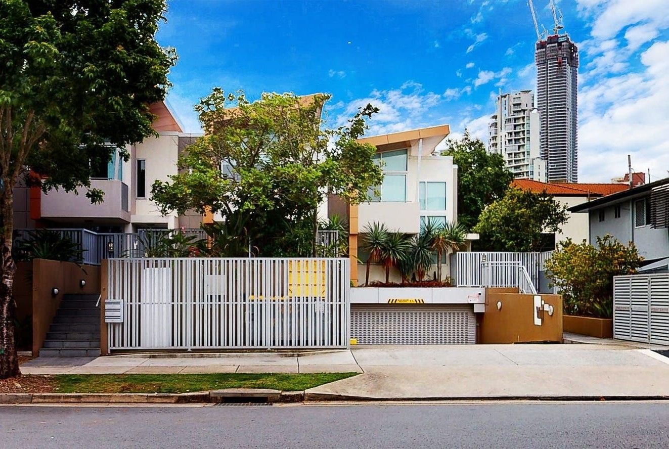 3 bedrooms Apartment / Unit / Flat in 6/53 Darrambal Street SURFERS PARADISE QLD, 4217