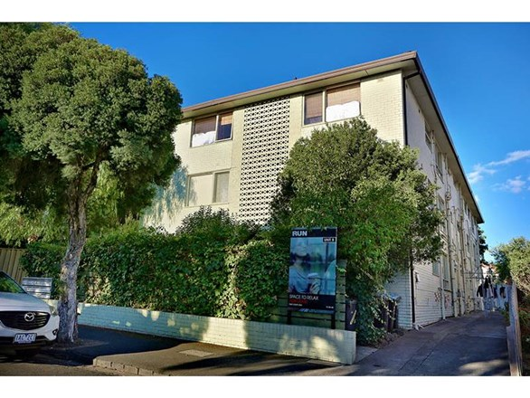 8/16 Normanby Street, Windsor VIC 3181