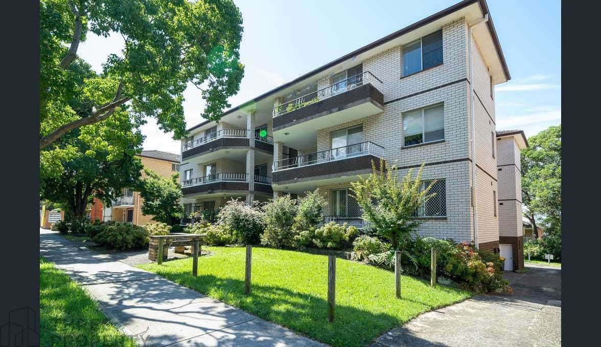 2 bedrooms Apartment / Unit / Flat in 3/62 Park Road HURSTVILLE NSW, 2220