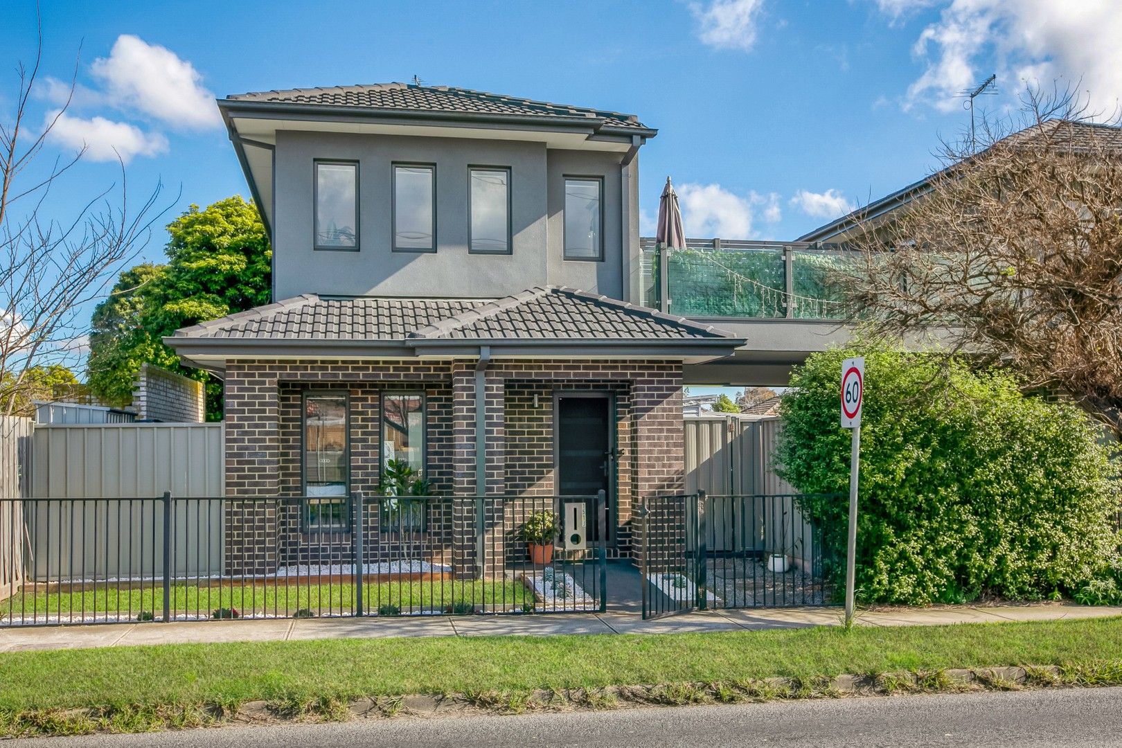 2 bedrooms Townhouse in 151J Albert Street PRESTON VIC, 3072