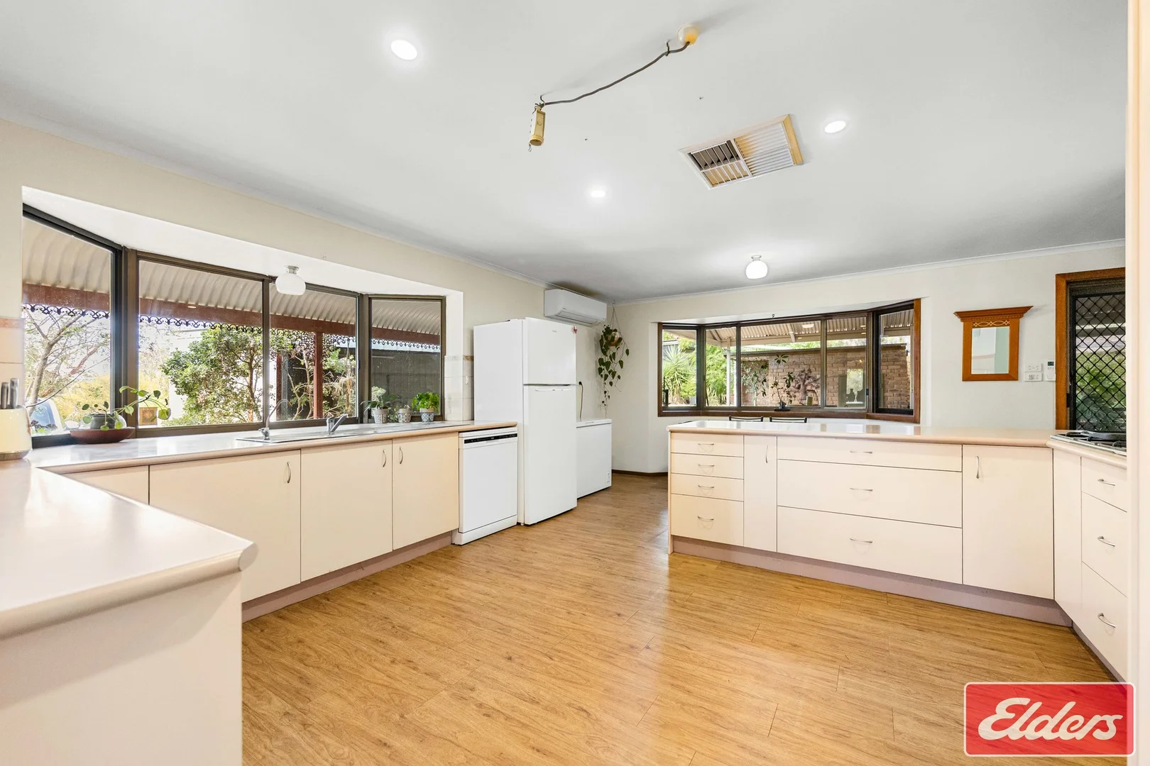 Additional image 11 of 24 The Barracks, Cockatoo Valley SA 5351