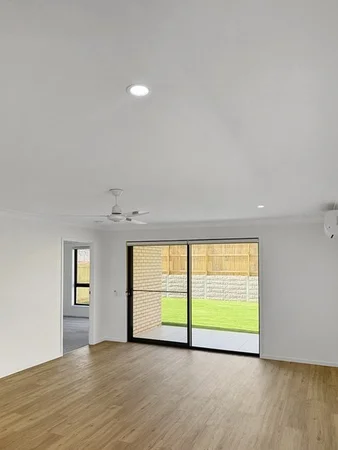 Additional image 3 of 49 Ferris Avenue, Park Ridge QLD 4125