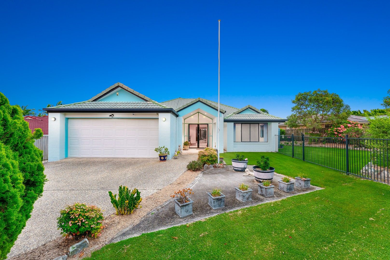 4 bedrooms House in 19 Spinebill Court MANGO HILL QLD, 4509