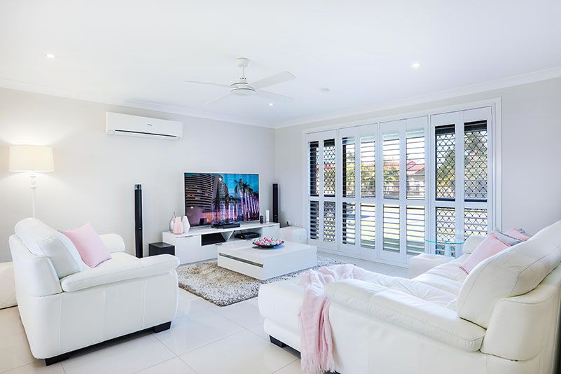 5 Nicolson Court, Mermaid Waters QLD 4218, Image 2