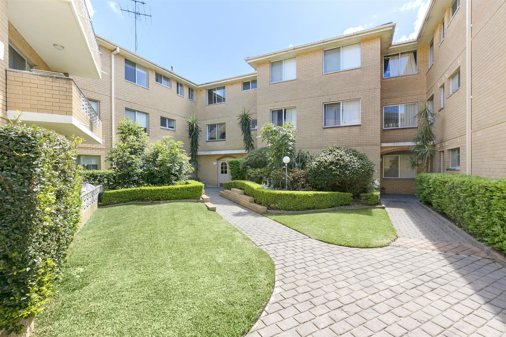 13/8 Westminster Avenue, Dee Why NSW 2099, Image 1