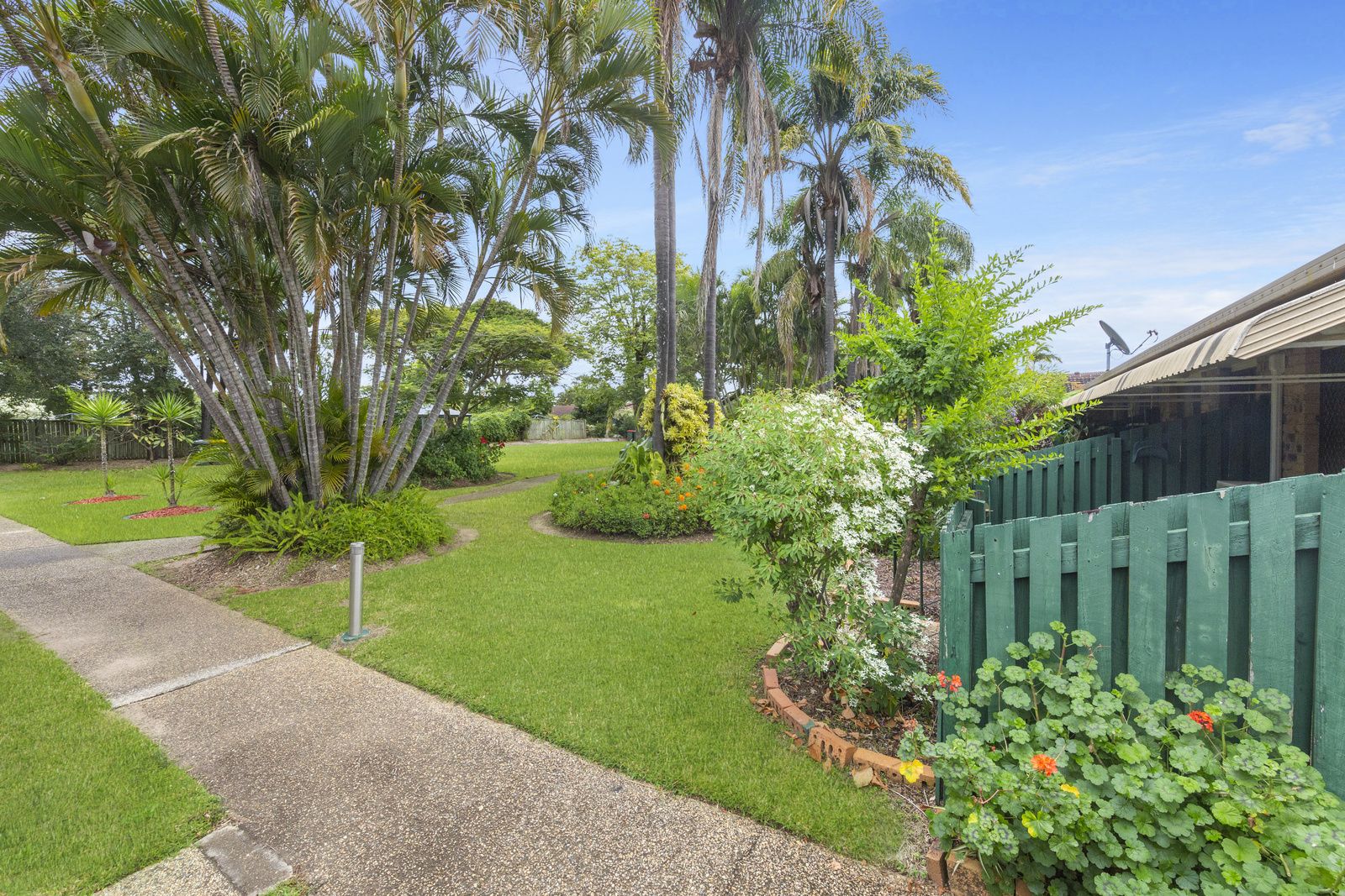 57/15 Carmichael Court, Wynnum West QLD 4178, Image 1