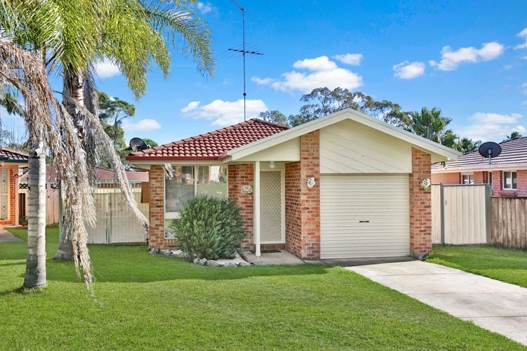 3 bedrooms House in 12 Briggs Place ST HELENS PARK NSW, 2560