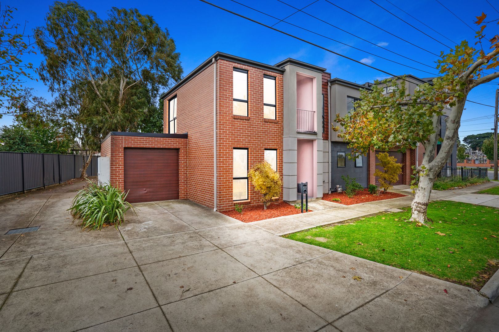 3 bedrooms Townhouse in 1/979-985 Plenty Road KINGSBURY VIC, 3083