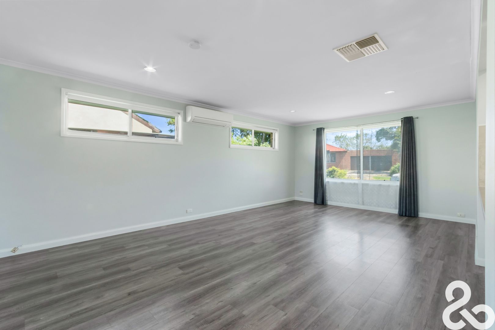 3 Brownlow Crescent, Epping VIC 3076, Image 2