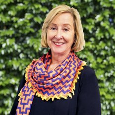 Barbara Hunt, Sales representative