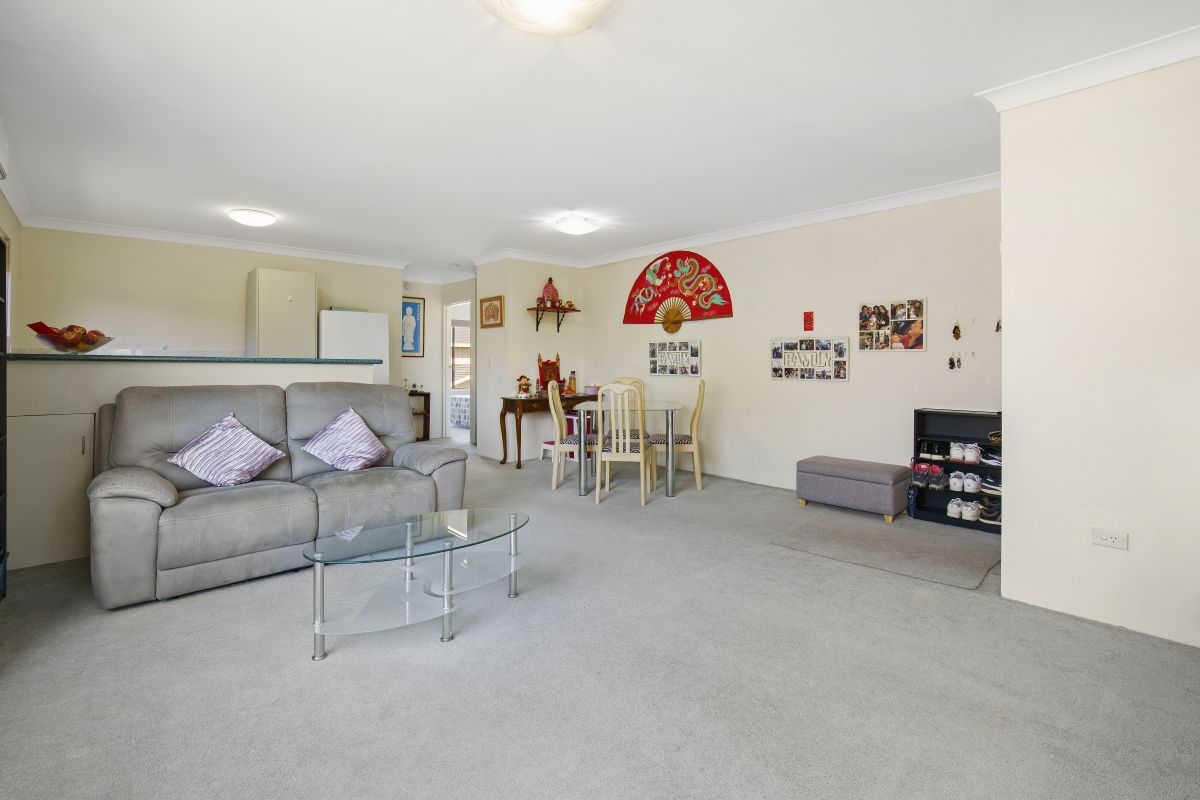 6/30 Duet Drive, Mermaid Waters QLD 4218 Domain