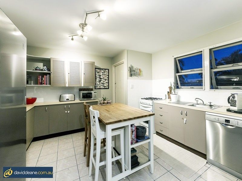 10 Keats Avenue, Strathpine QLD 4500, Image 2