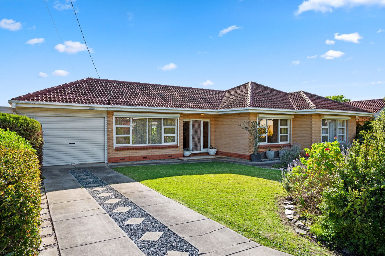 3 bedrooms House in 18 Fairleys Road ROSTREVOR SA, 5073