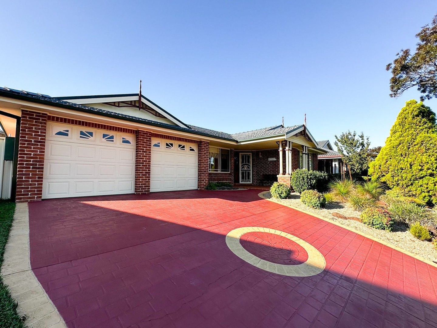 24 Kinnear Street, Harrington Park NSW 2567 House For Rent 950