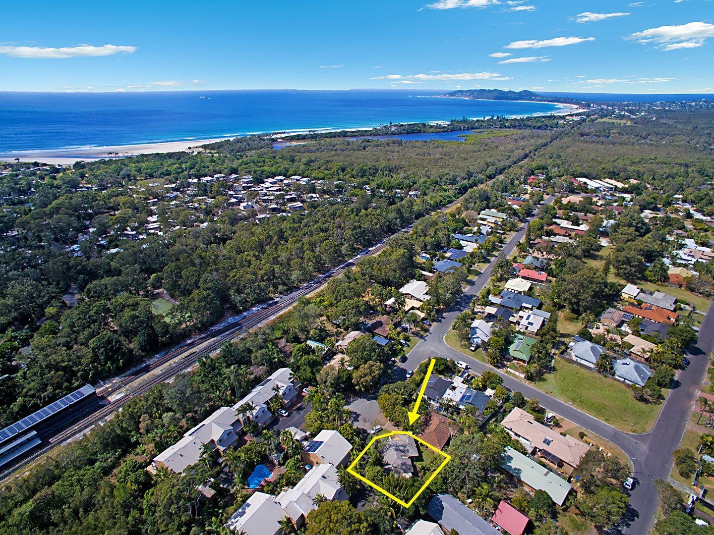 2/2 Belongil Crescent, Byron Bay NSW 2481, Image 0