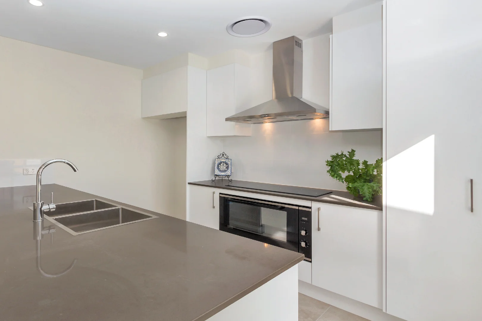 Additional image 5 of 38 St Quentin Avenue, Maroochydore QLD 4558