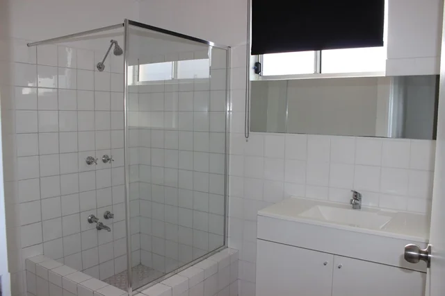 Additional image 5 of 2/196 KIEWA STREET, South Albury NSW 2640