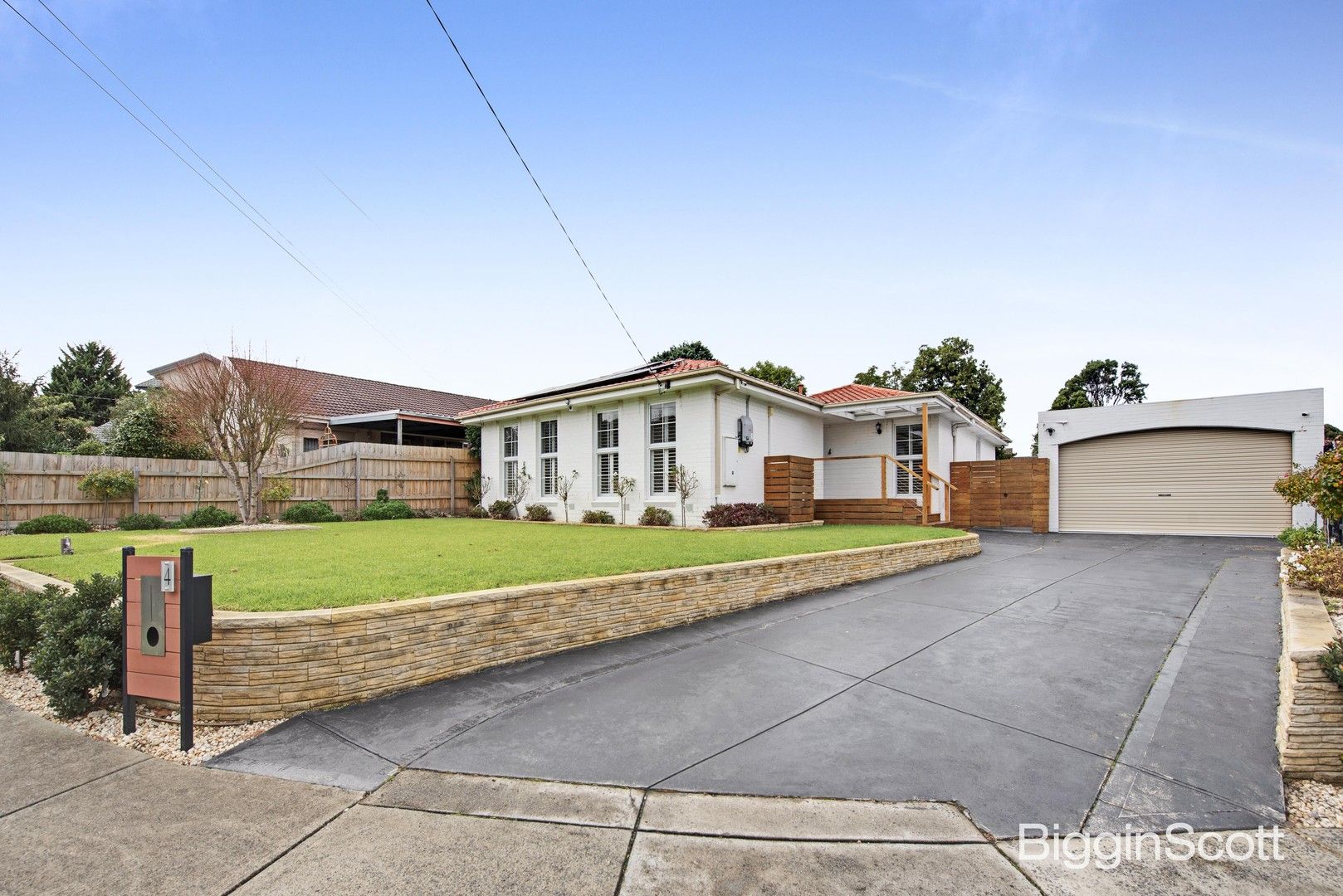 4 bedrooms House in 4 Nevada Close WHEELERS HILL VIC, 3150