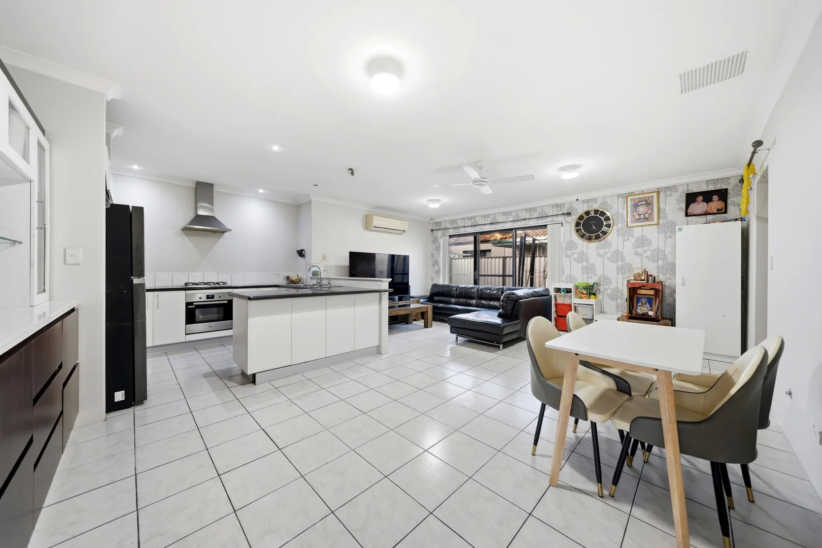 Additional image 7 of 3/8 Toledo Close, Cannington WA 6107