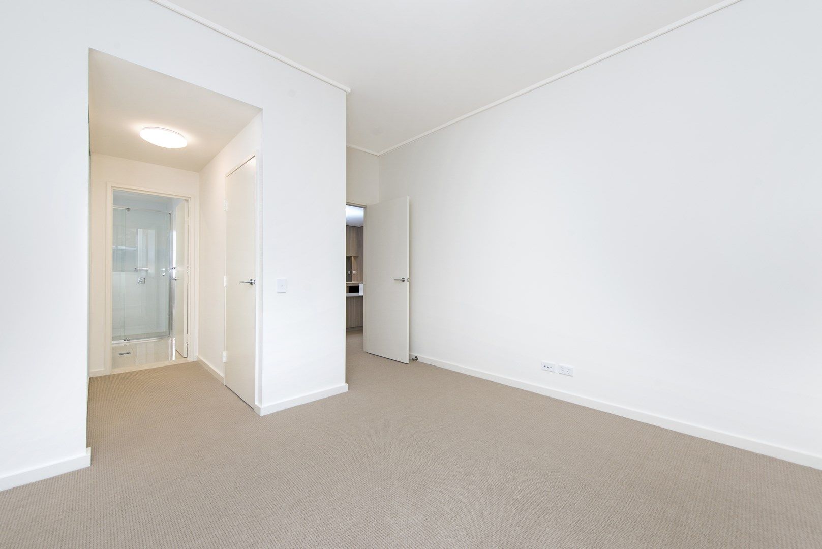 712/7 Washington Avenue, Riverwood NSW 2210, Image 2