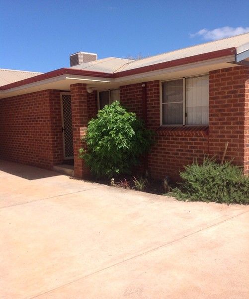 3 bedrooms Townhouse in 2/11 Moran Street BOULDER WA, 6432